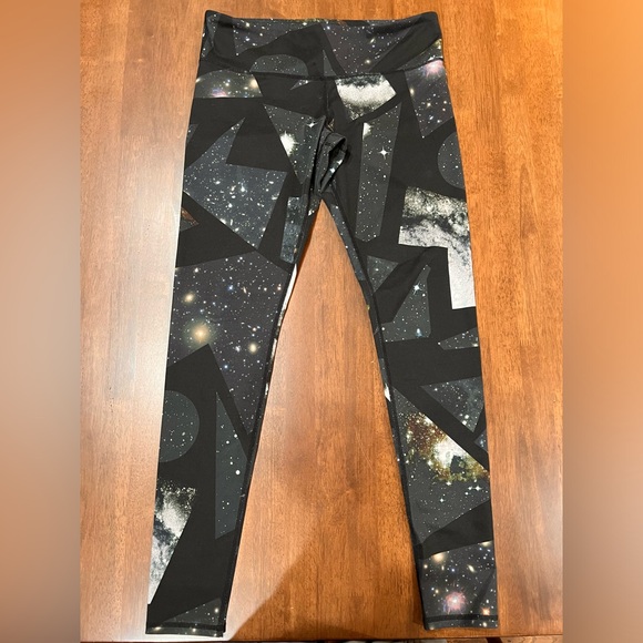 ALO Yoga VAPOR SPACE Airbrushed PANTS Leggings. Size M - Picture 4 of 7